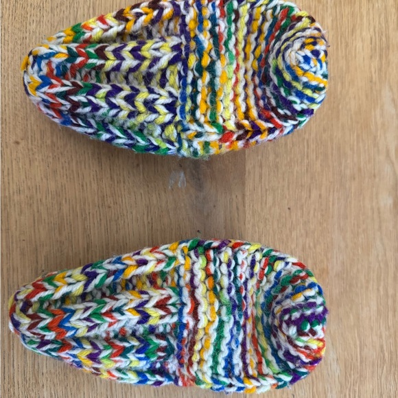 Colorful Knit Kids Slipper - Picture 3 of 4